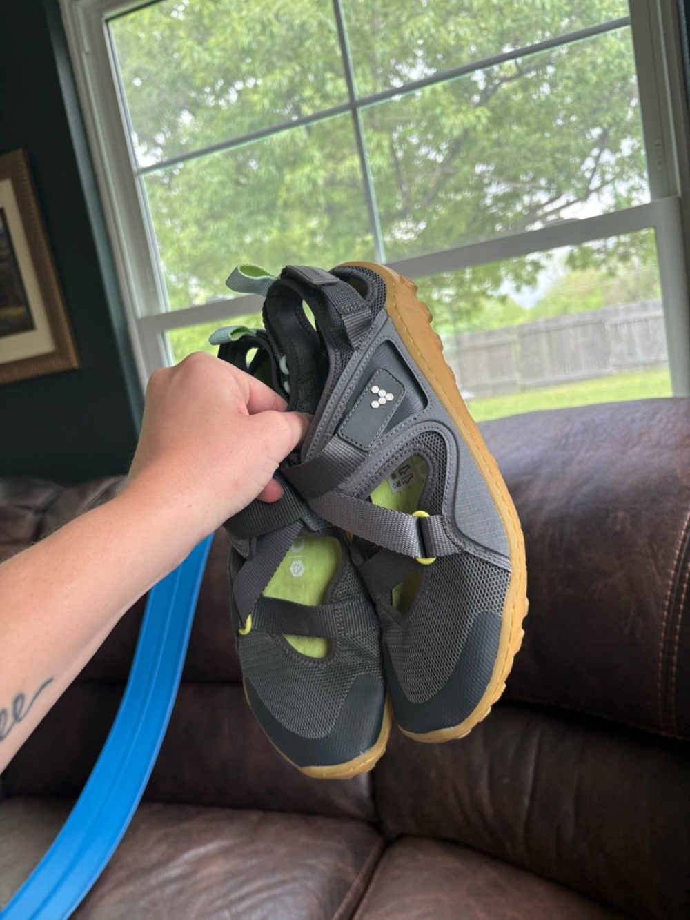 VIVO Barefoot Tracker Women’s Sandals - Picture 2 of 11